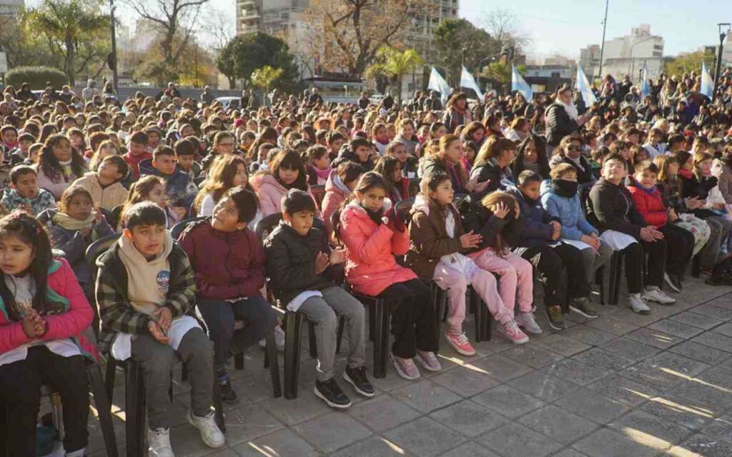 estudiantes y docentes