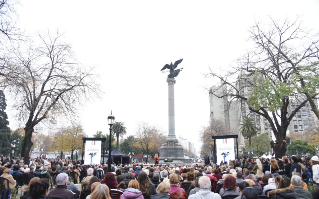 dos plazas y mucha música