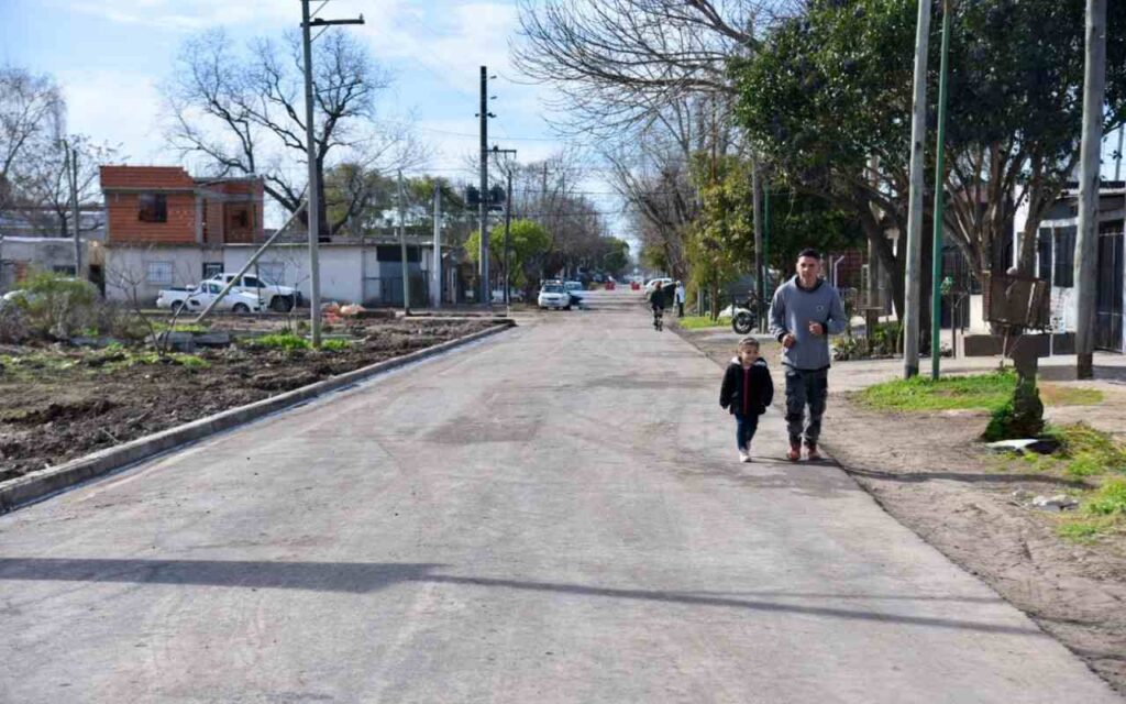 Alak inauguró nuevo asfalto y obras hidráulicas para San Lorenzo
