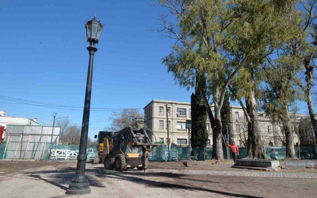 Avanzan las obras de remodelación del Parque Saavedra