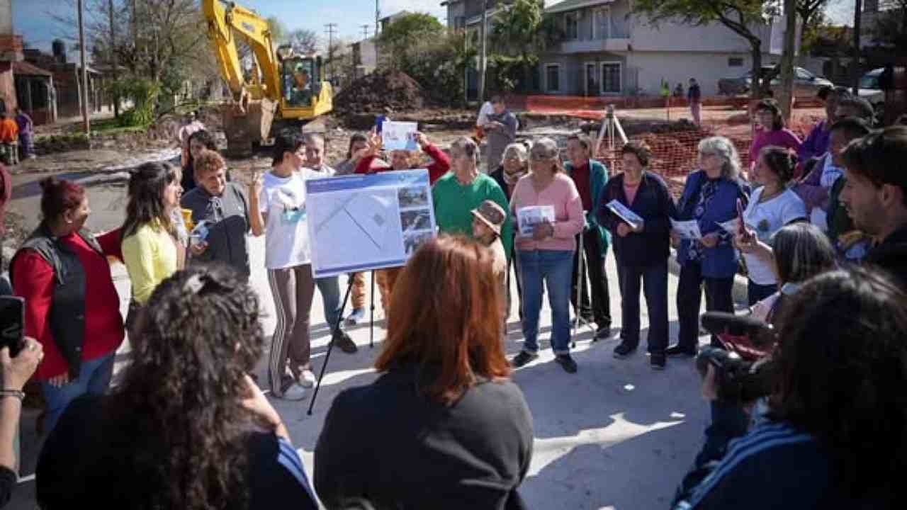 Quilmes avanza con su Plan de Pavimentación: obras integrales en el barrio  El Sol de San Francisco Solano — INFOLAPLATA