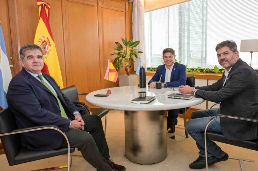 Kicillof inicia su agenda en España: cumbre con líderes progresistas y búsqueda de inversiones