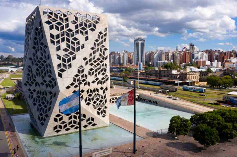 A partir de ahora en la Provincia de Córdoba el Estado le cobrará los operativos por amenazas en escuelas a los responsables