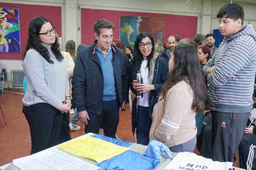 El intendente de Necochea recorrió los proyectos de una participativa etapa municipal de Decisión Niñez