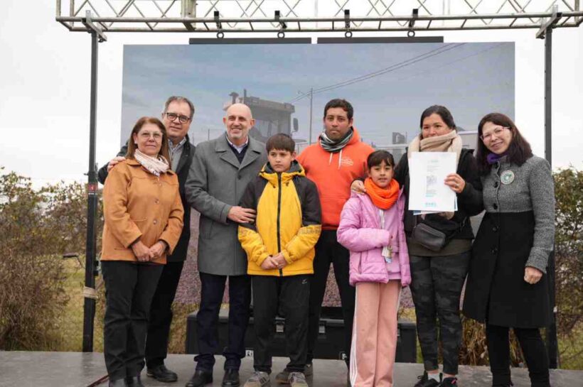 Batakis: «Sostenemos la obra pública para que más familias accedan a la casa propia»