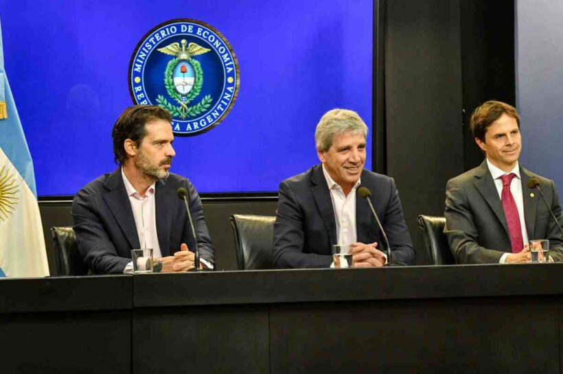 Caputo anunció el Programa de Licitación de Plazos Fijos con Destino a Crédito Hipotecario