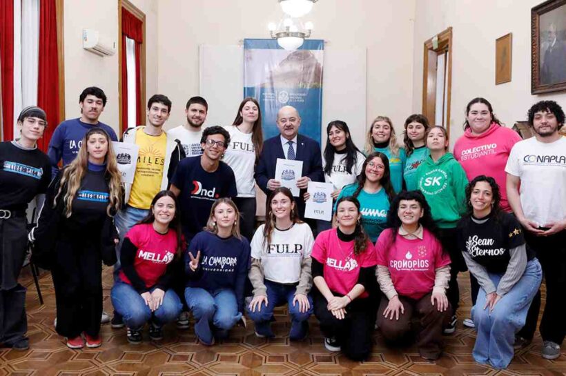 El Presidente de la Universidad Nacional de La Plata recibió a representantes de la Federación Universitaria de La Plata