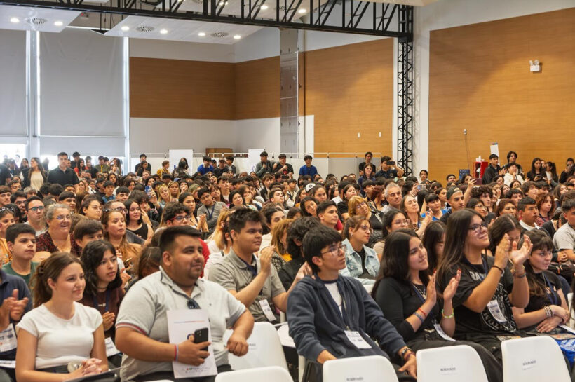 Salud mental, nuevas tecnologías y acceso al trabajo, los ejes del Congreso de Juventudes