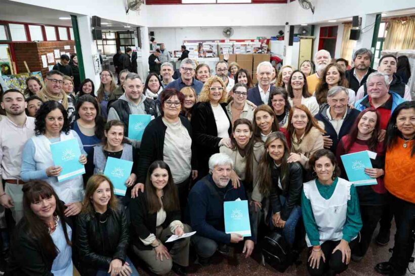 Alak entregó insumos y equipamiento de cocina a 32 instituciones escolares que brindan el SAE 